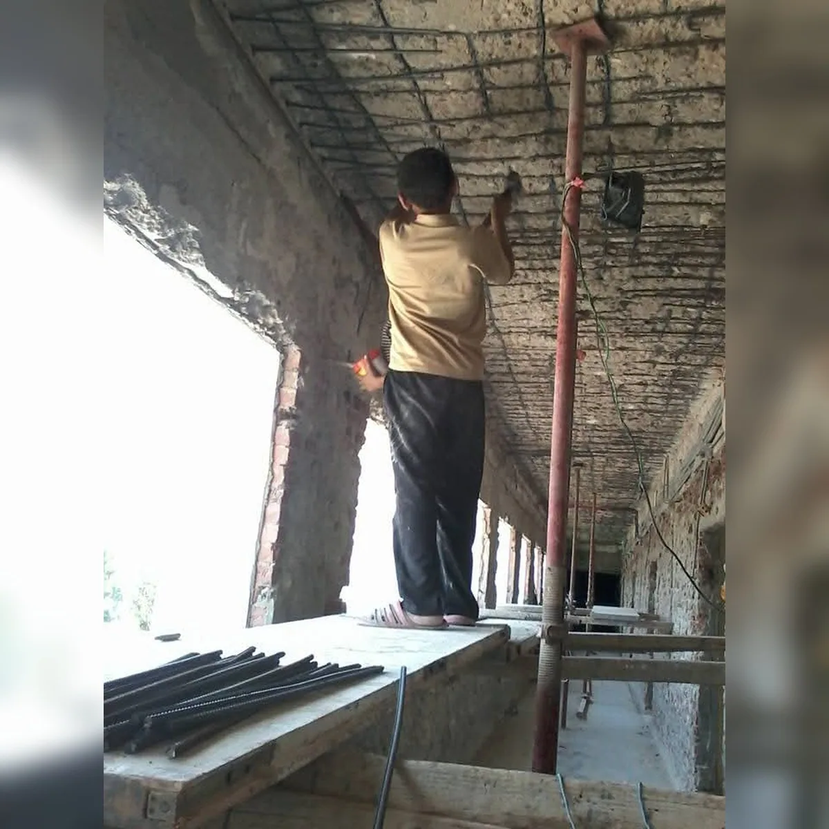 أعمال الترميم ومعالجة الجدران في المباني بالرياض من مقاول ترميم متخصص